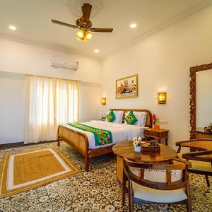 Hotel Hinduja Luxury Camp & Resort